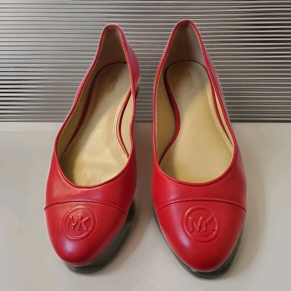 Michael Michael Kors Size 10M BRIGHT Red MK Logo BALLERINA FLATS SHOES - Picture 1 of 6